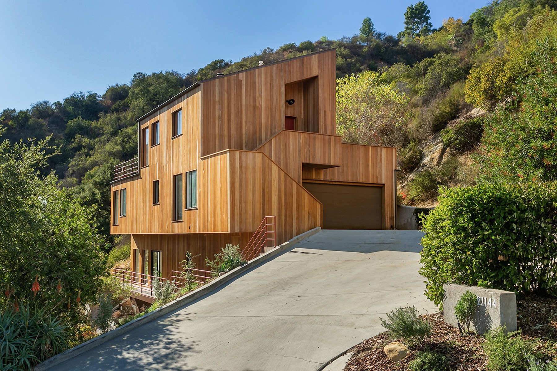 Property in Topanga Los Angeles (Location Scouting Service by Mint